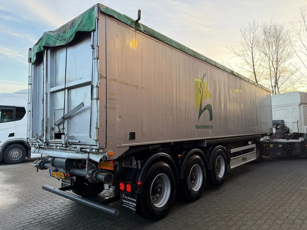 Fliegl 55m3 Blaaskipper/Schleuse Liftas 2 tussenschotten