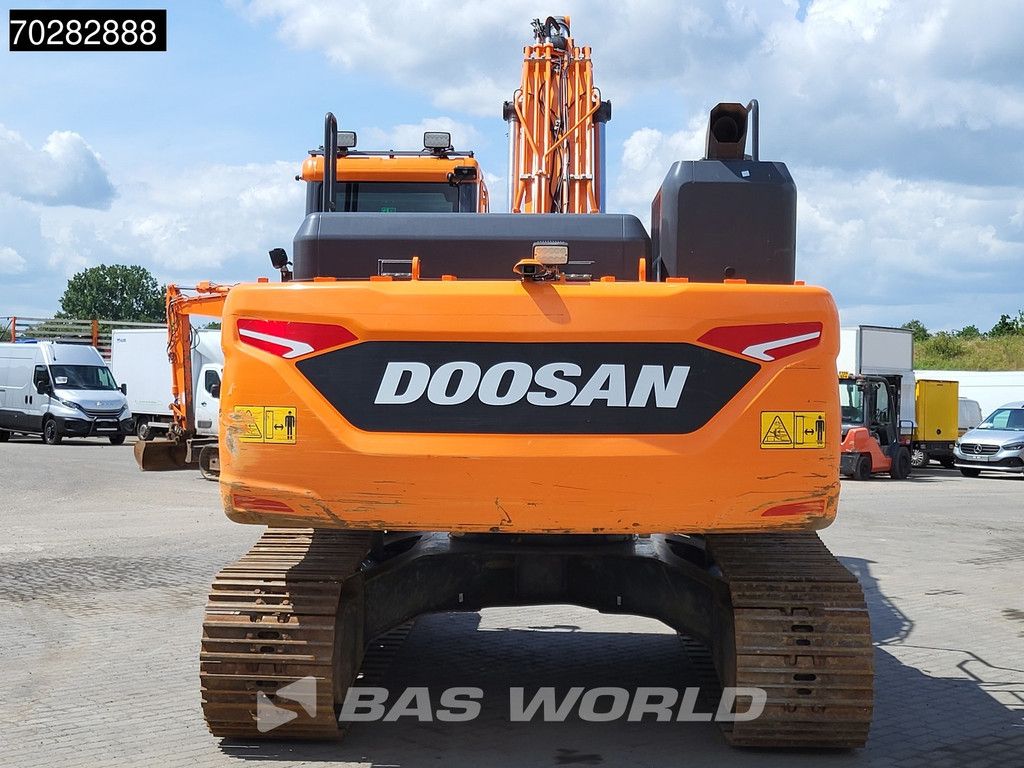 Doosan DX225 LC-7 4 BUCKETS