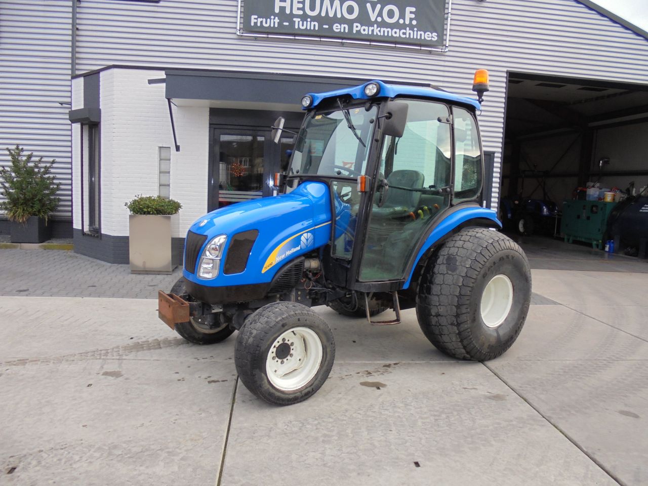 New holland TC45DA