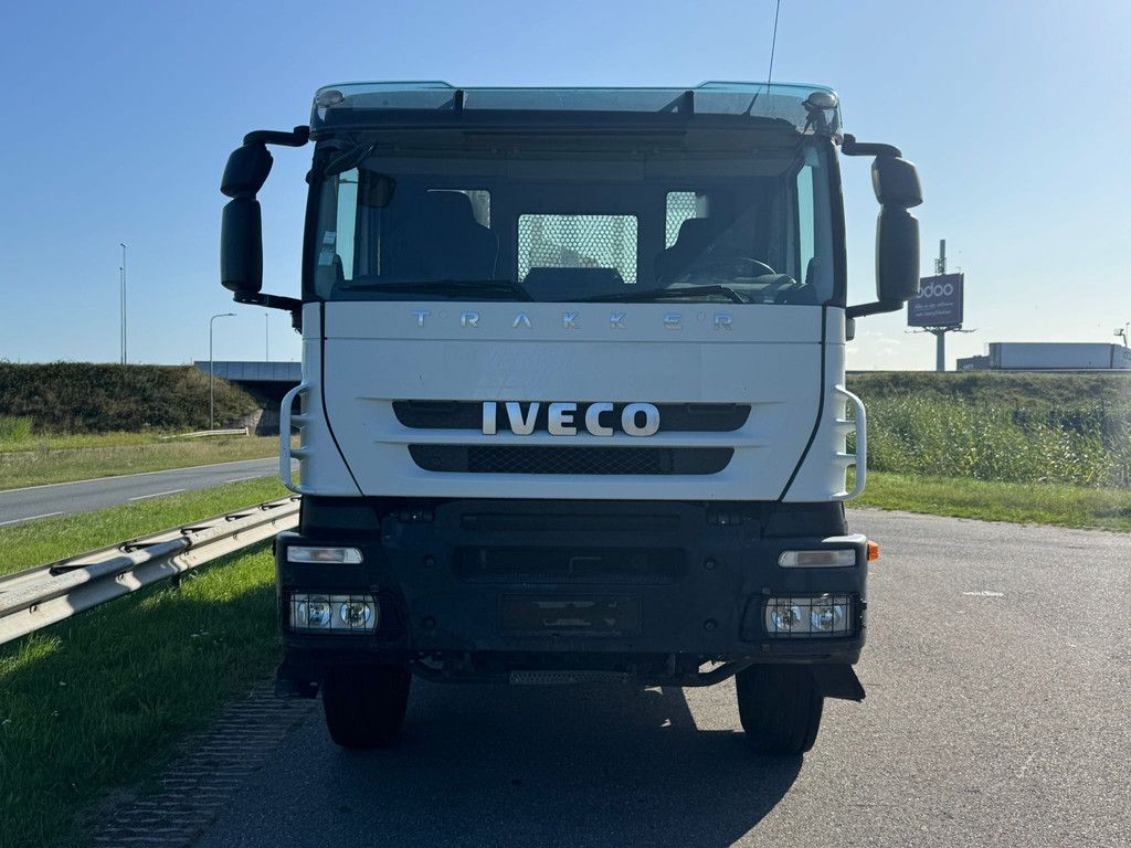 Iveco Trakker 330 6x4 with Palfinger PK 18500 crane