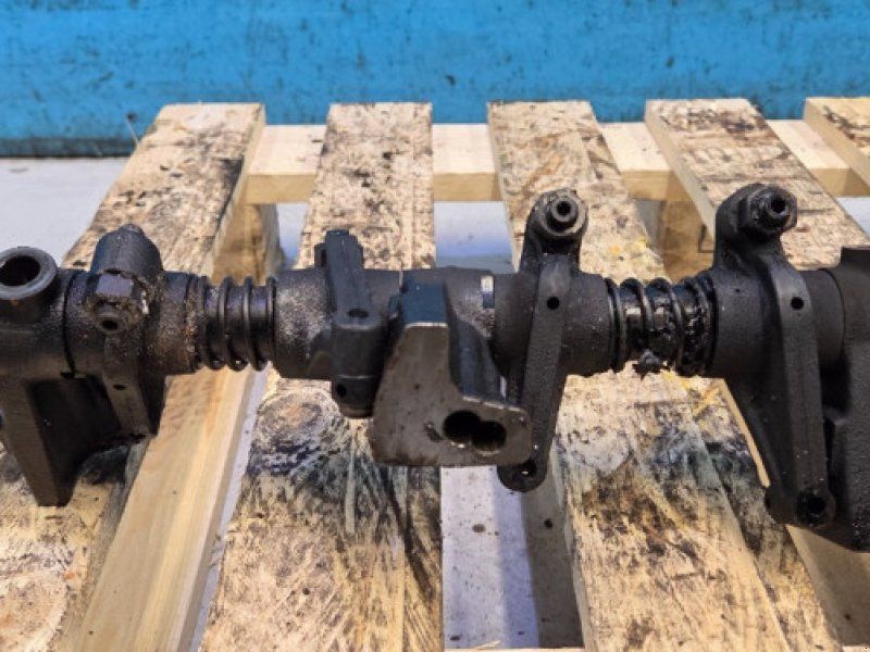 John Deere 6090HZ003