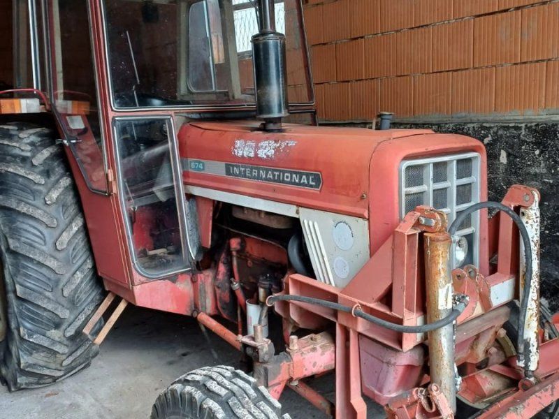 McCormick IHC 674