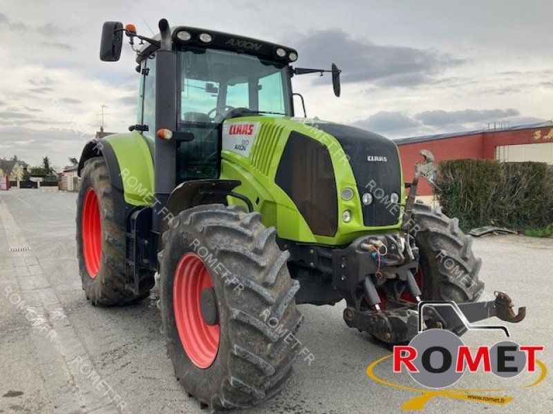Claas AXION 810