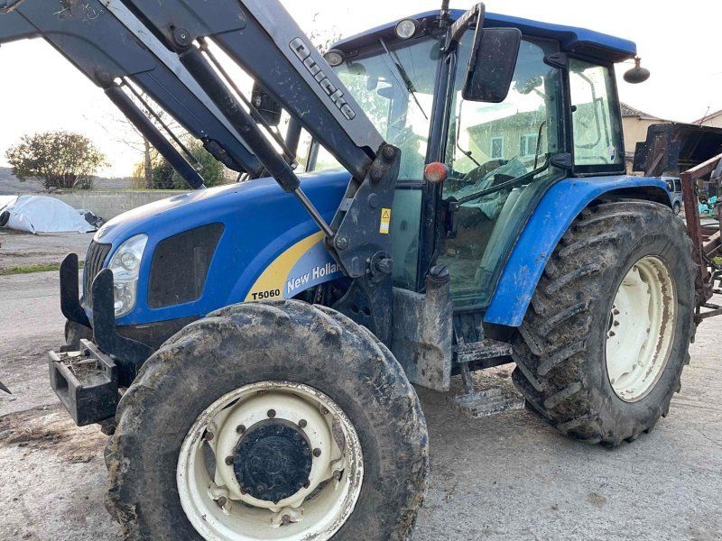 New Holland T 5060 4RM DUALCOM