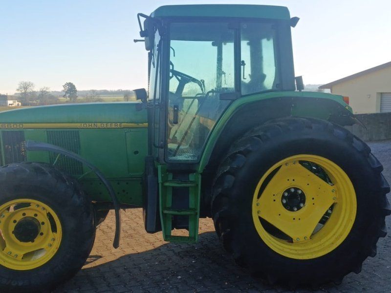 John Deere 6600