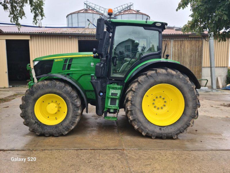 John Deere 6250R Command PRO