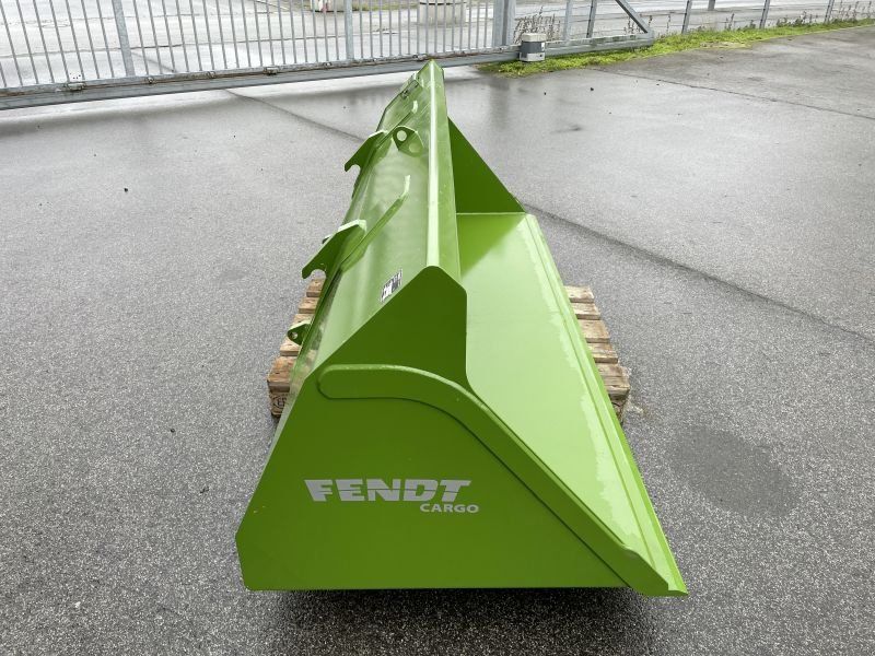 Fendt UNIVERSALSCHAUFEL 2400