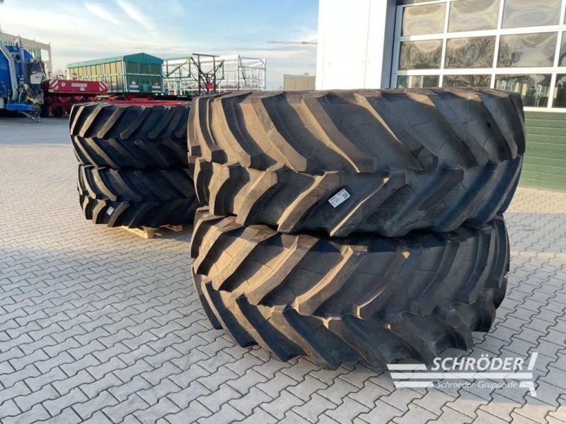 Fendt VF 650/60 R34 + VF 710/75 R42 TRELLEBORG