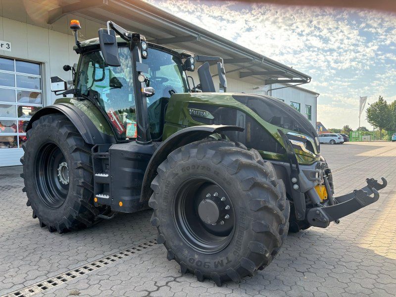 Valtra Q 265