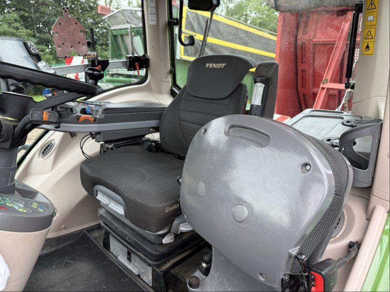 Fendt 828 Vario S4 ProfiPlus
