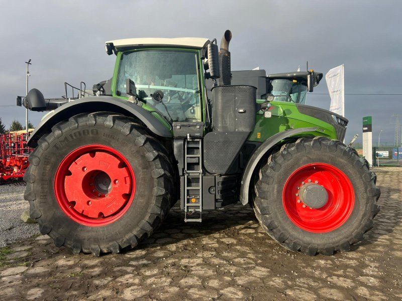 Fendt 1046 Vario Gen2 Profi Plus
