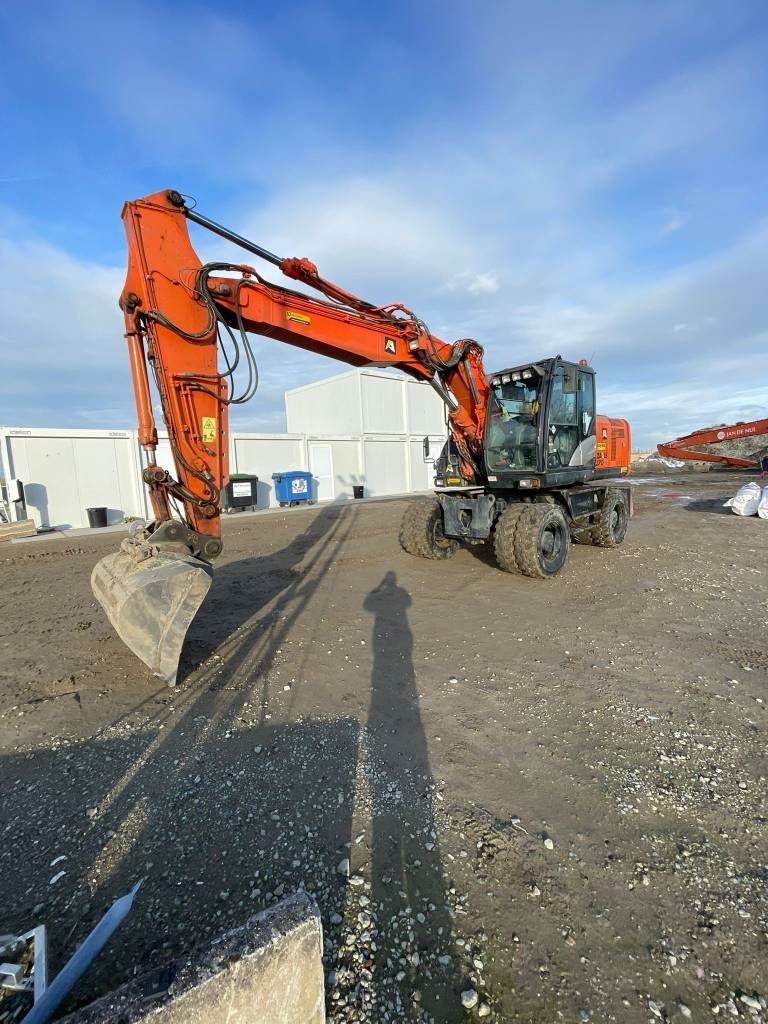 Hitachi ZX170W-5 B