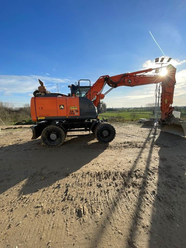 Hitachi ZX170W-5 B