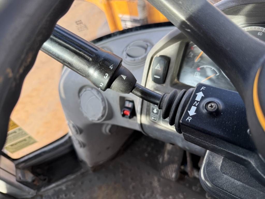 Volvo L110H - 3rd Function / Quick Coupler