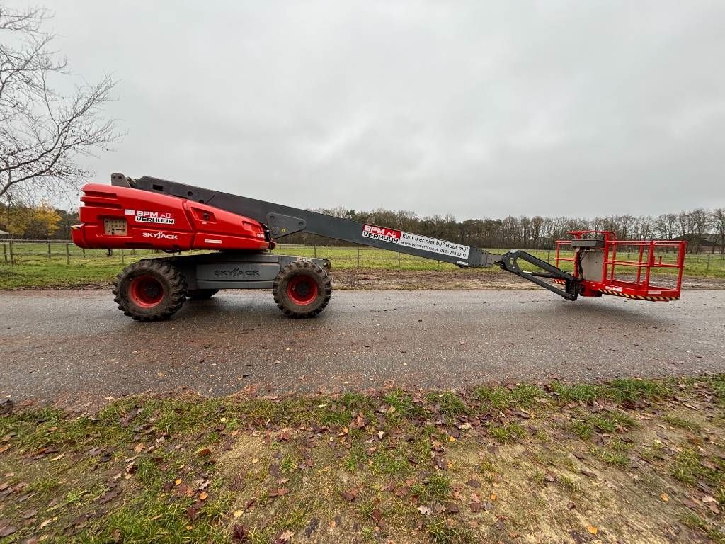 SkyJack SJ66T 22m telescoophoogwerker Skyjack 66 t