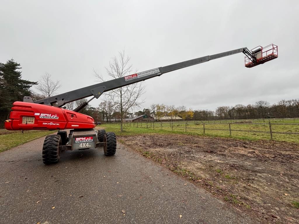 SkyJack SJ66T 22m telescoophoogwerker Skyjack 66 t