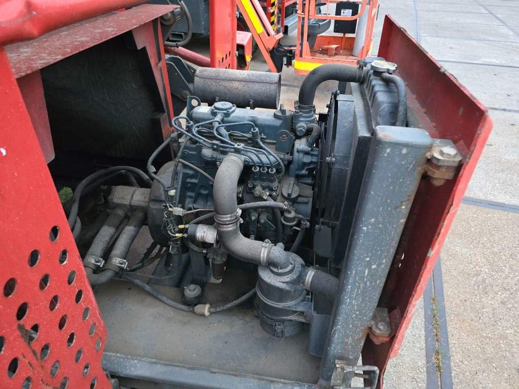 SkyJack SJ9250 RT 4x4 diesel scissorlift schaarhoogwerker