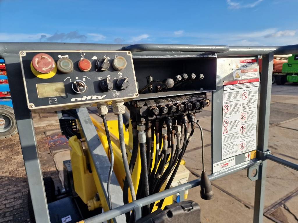 Niftylift HR12NDE hybride knikarmhoogwerker hoogwerker nifty