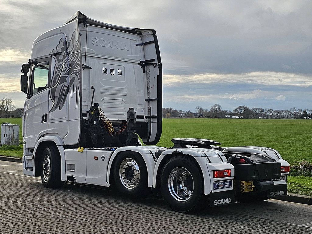 SCANIA S580 6x2*4,durabright