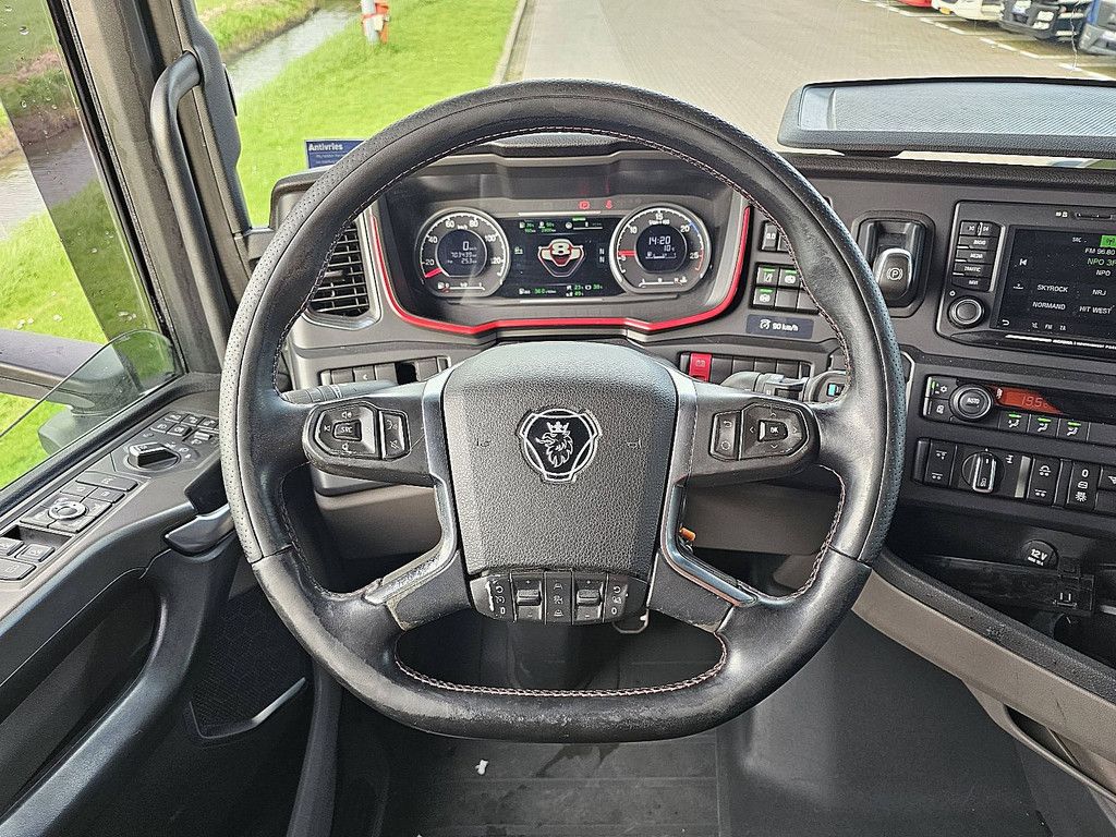 SCANIA S580 6x2*4,durabright