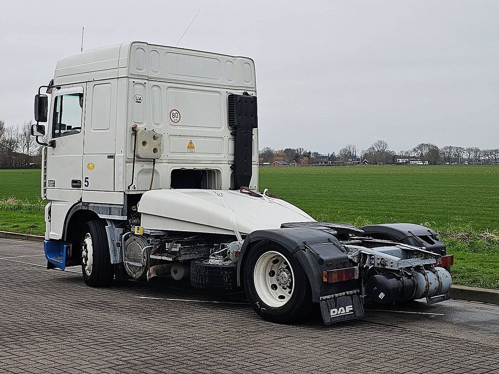 DAF XF 95.430 spacecab euro 2
