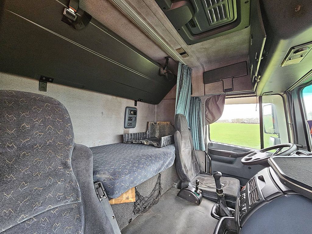 DAF XF 95.430 spacecab euro 2