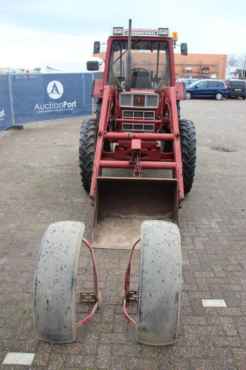 Traktor International 845 XL Diesel 80 PS 1983 mit Frontlader (Margin)