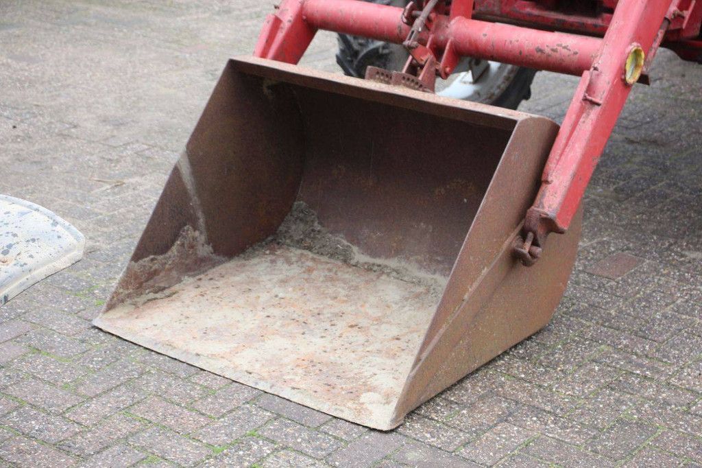 Traktor International 845 XL Diesel 80 PS 1983 mit Frontlader (Margin)