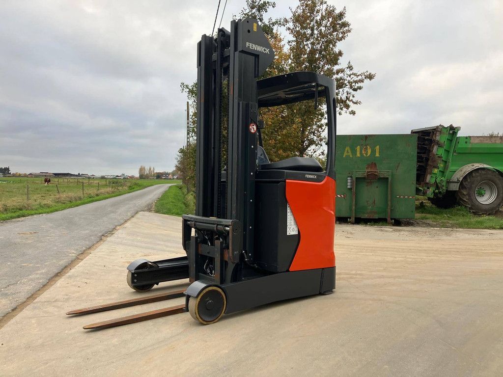 Fenwick-Linde R14-01 Electric Reach Truck 1400kg 2014