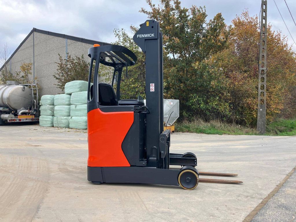 Fenwick-Linde R14-01 Electric Reach Truck 1400kg 2014