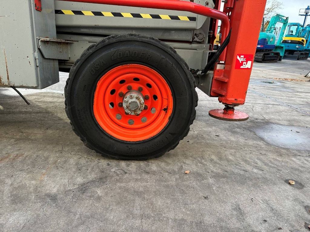 Scissor lift Skyjack SJ-8841 LPG 14.5m 2009