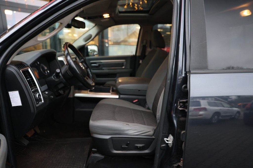 Dodge Ram 1500 3.6 V6 QUAD 4WD A/T VAN