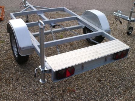 Snelverkeer aanhangers (voor IBC tank) chassis trailer