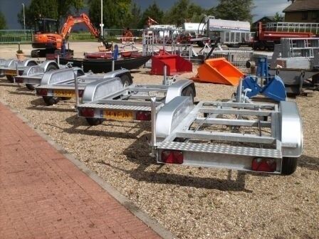 Aanhangers tank of aggregaat opbouw