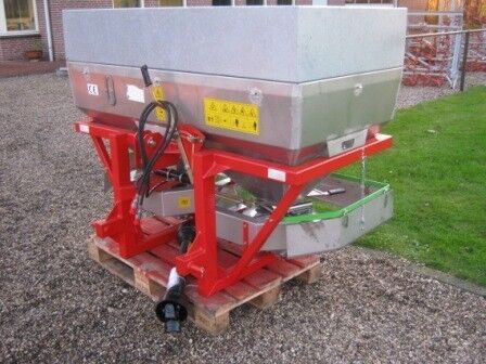 Dalla Bona zoutstrooier mounted sand spreader