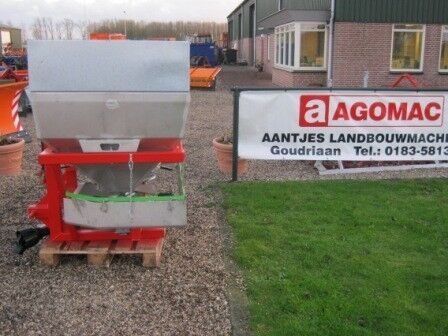 Dalla Bona zoutstrooier mounted sand spreader