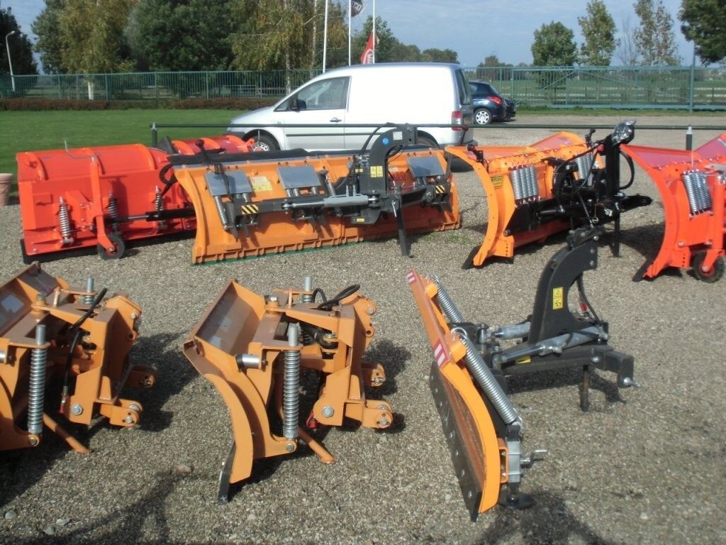 Nr. 3153 diverse sneeuwschuiven