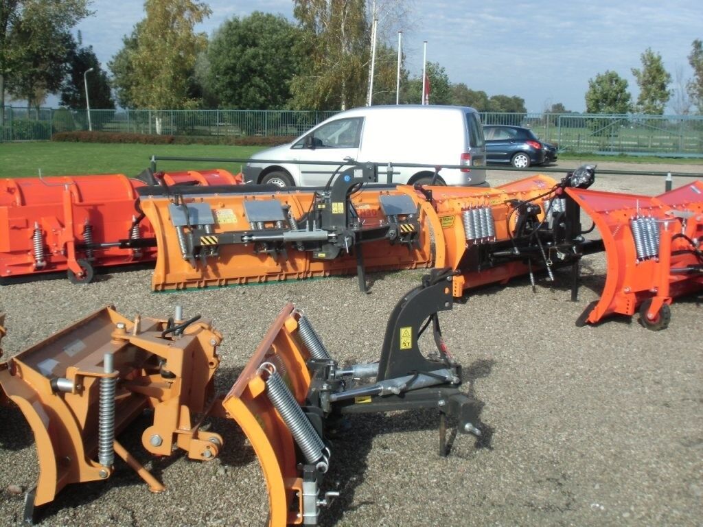 Nr. 3153 diverse sneeuwschuiven