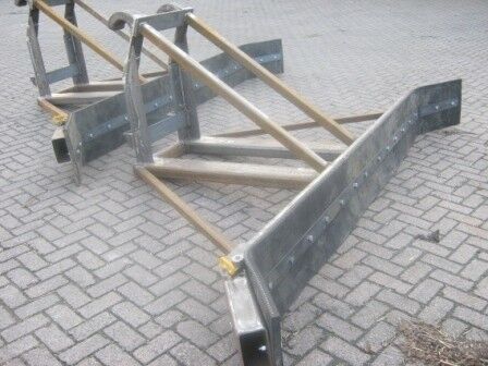 Nr. 2043 Sneeuw en Modderschuiven 2-5 mtr