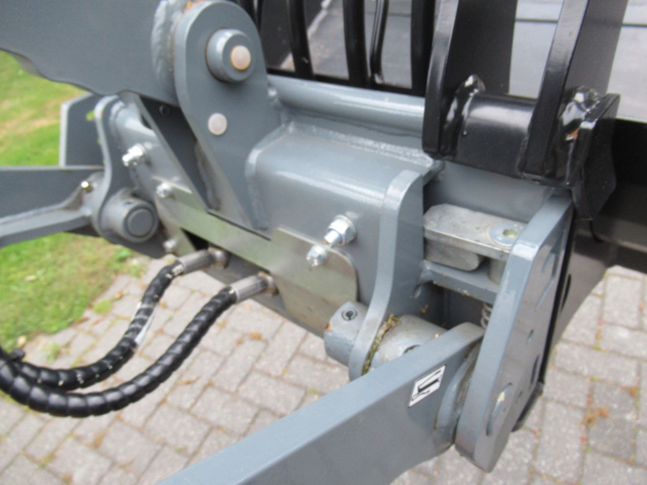 DEMO GIANT 1200 4X4 MINI SHOVEL - LOADER