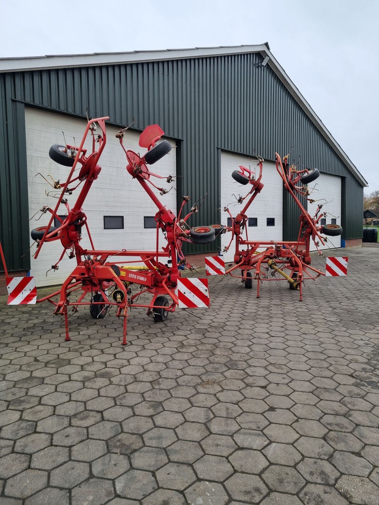 2x Lely Stabilo 675 schudder 2000/1999