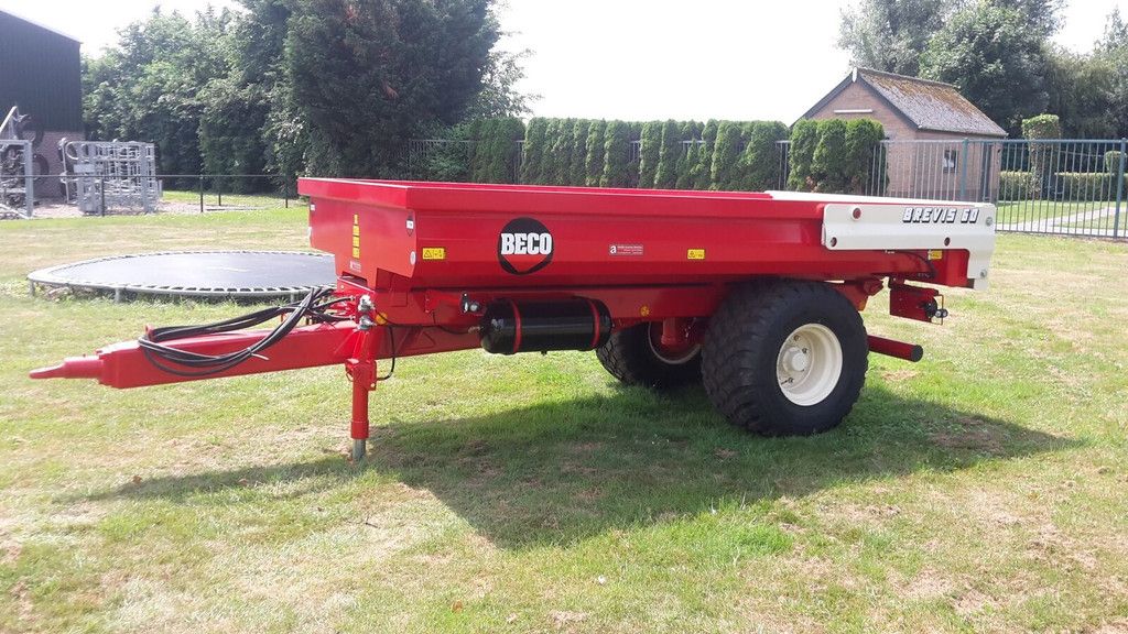 Beco brevis 60 tractor trailer