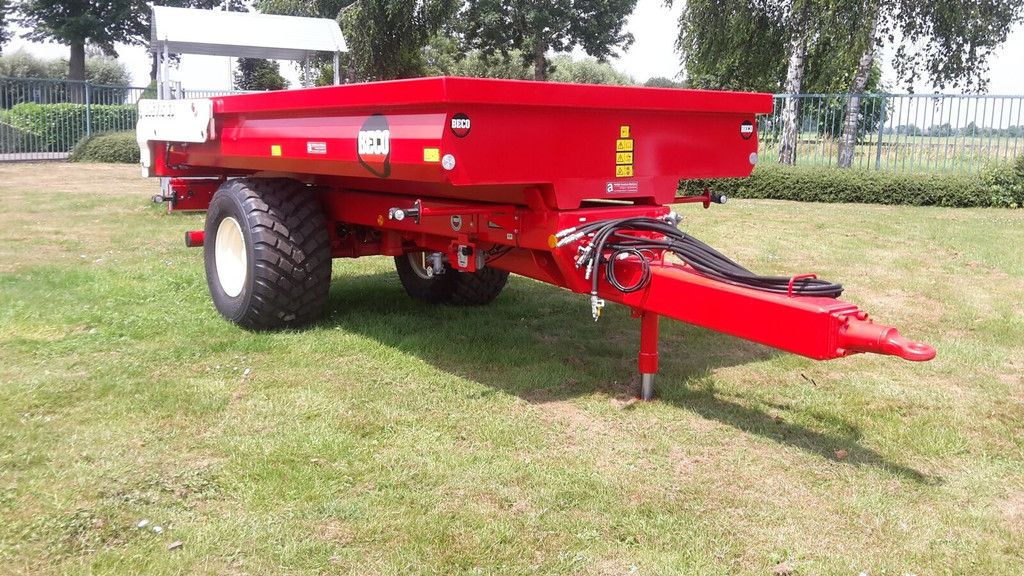 Beco brevis 60 tractor trailer