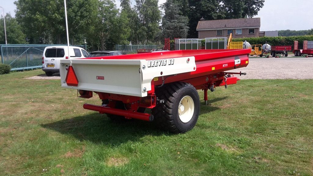 Beco brevis 60 tractor trailer