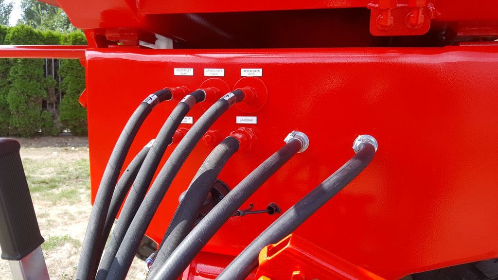 Beco Maxxim 220 dump trailer