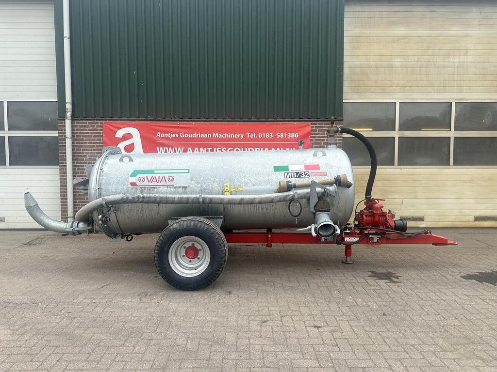 Waterwagen MB32 - Gebruikt liquid manure spreader