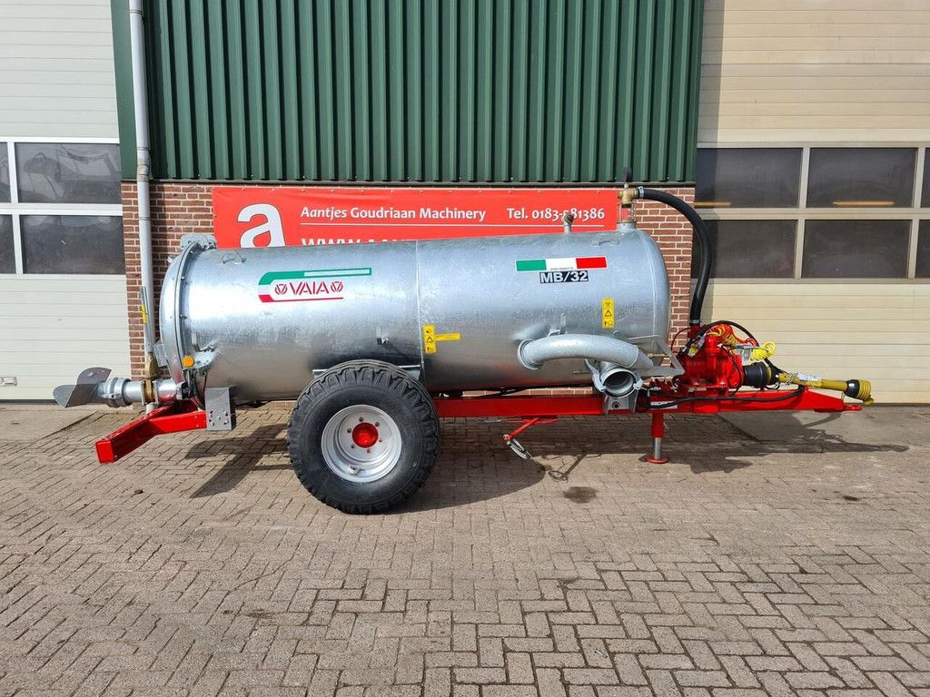 Vaia waterwagen MB32