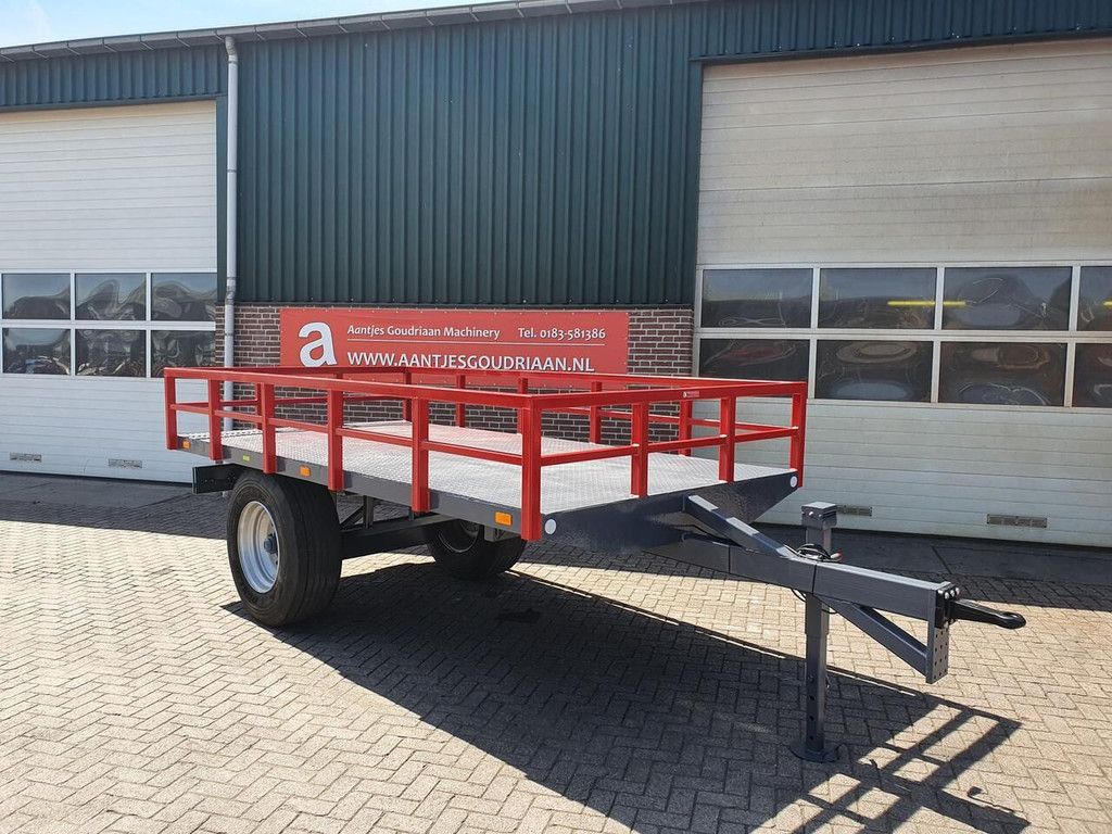 Bakkenwagen flatbed trailer