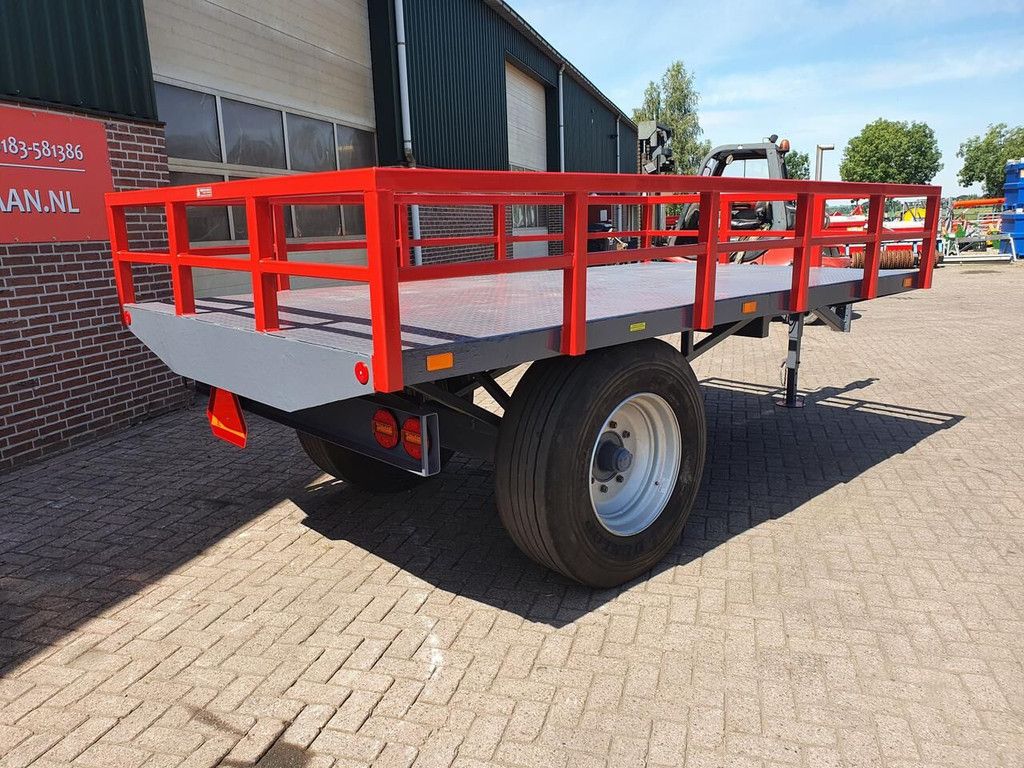 Bakkenwagen flatbed trailer