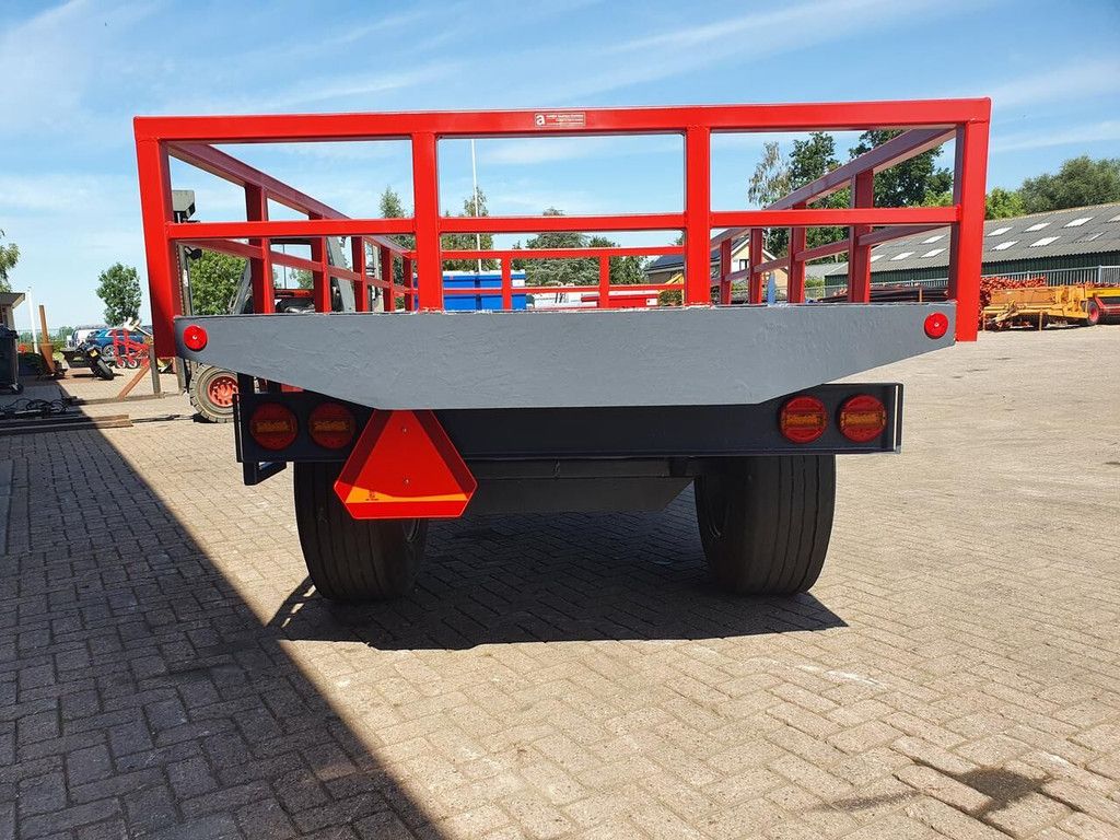 Bakkenwagen flatbed trailer